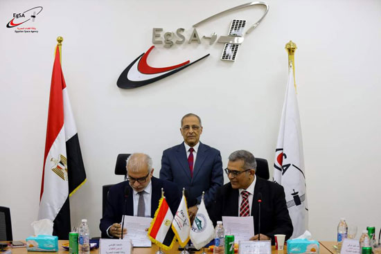 جامعة مصر للعلوم والتكنولوجيا توقع بروتوكول تعاون مع وكالة الفضاء المصرية (2)