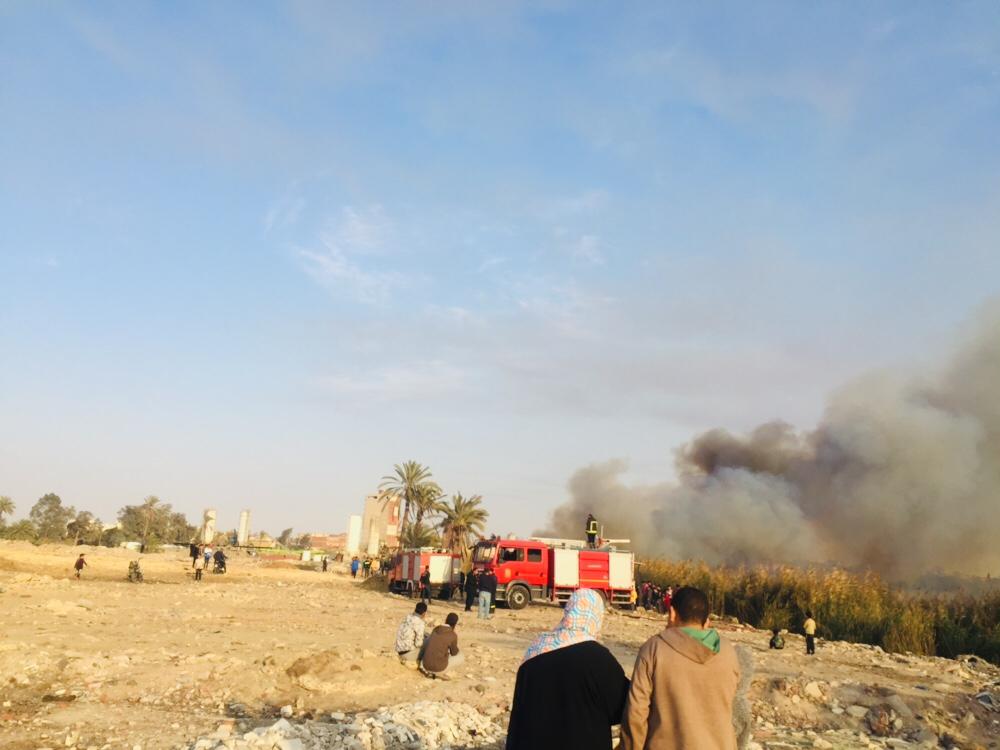 حريق هائل داخل أرض زراعية فى الإسماعيلية (10)