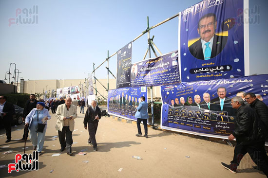 مهندسو مصر يدلون بأصواتهم فى انتخابات النقيب العام ومرشحو الإعادة (14)
