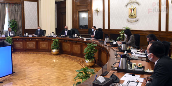  اجتماع رئيس مجلس الوزراء  (3)