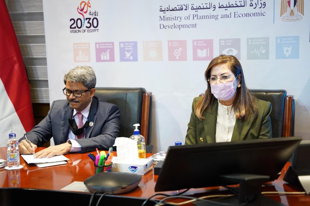 وزيرة التخطيط ووزير الدولة للشؤون الخارجية ببنجلادش