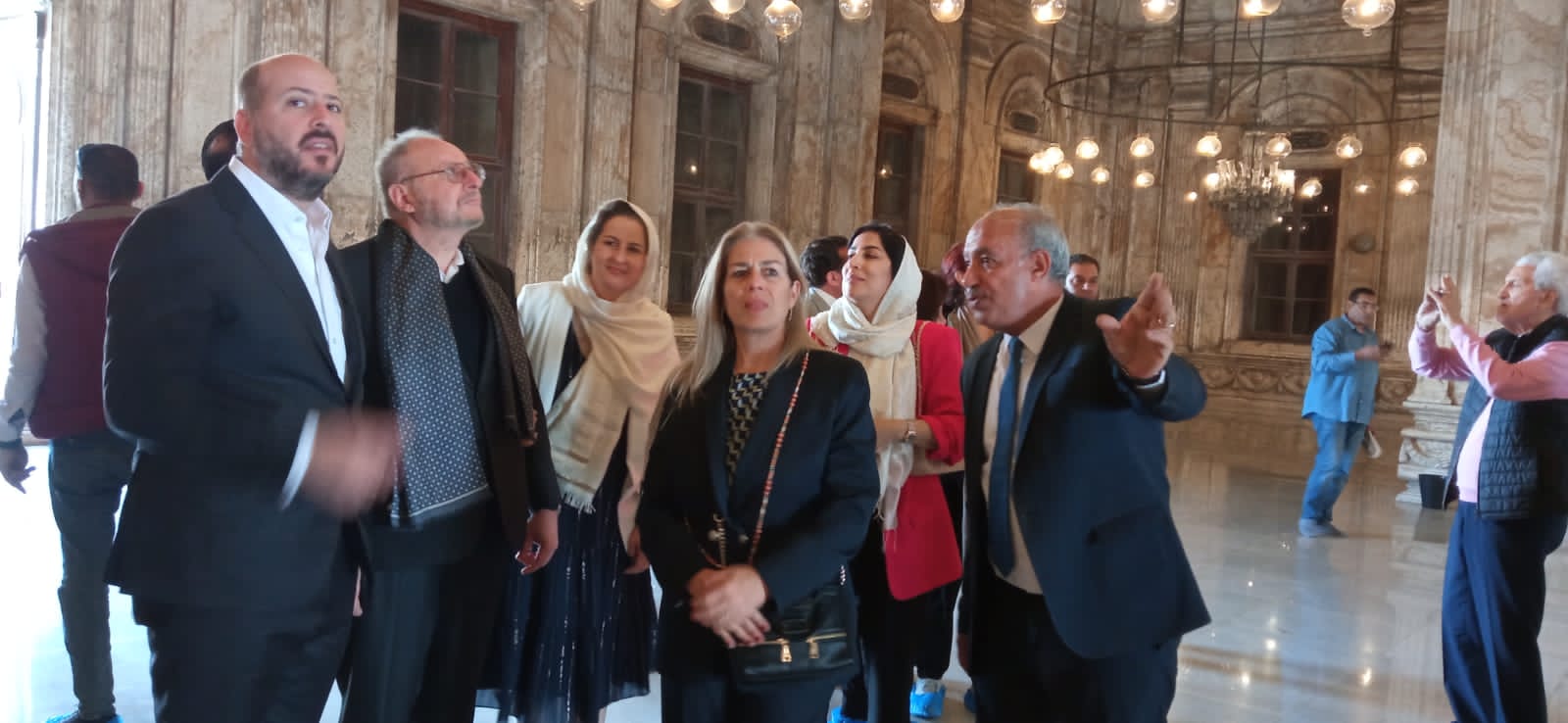 اسرة احمد فؤاد