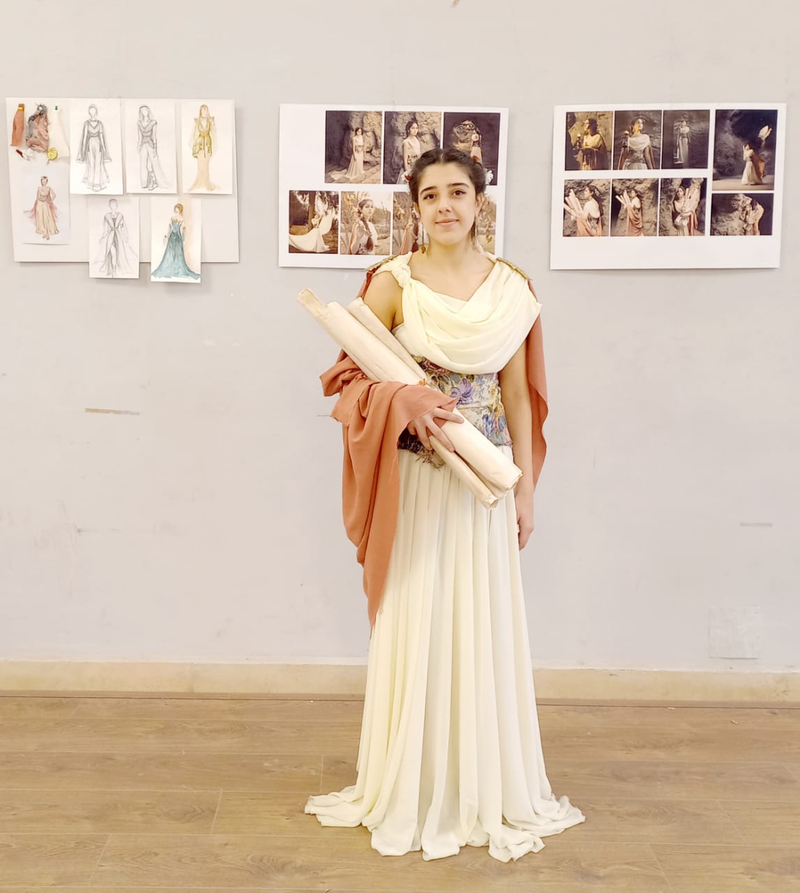 جانب من معرض تصميم أزياء مسرحية تاريخية بفنون جميلة الزمالك (30)