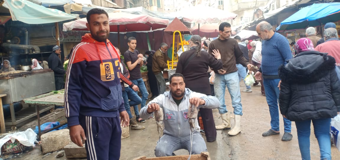 زحمة فى سوق السمك بالإسكندرية قبل رمضان (6)