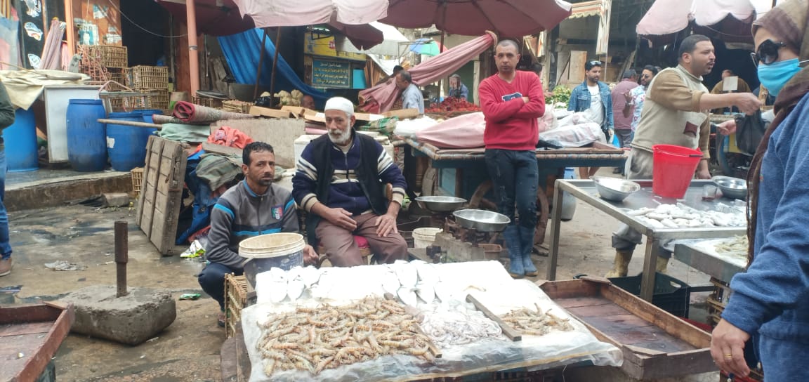 زحمة فى سوق السمك بالإسكندرية قبل رمضان (5)