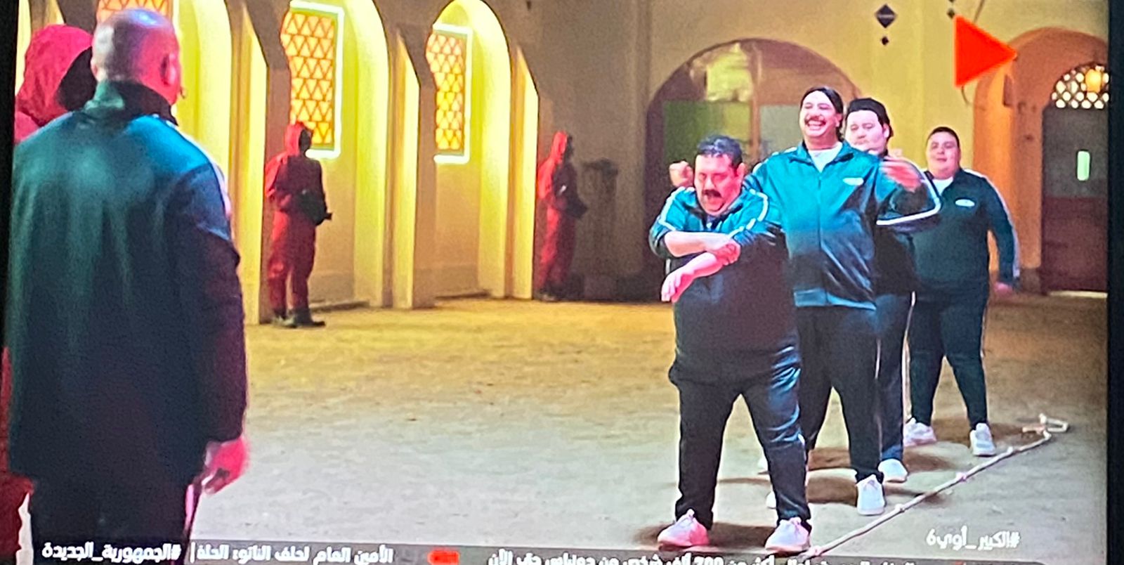 الكبير أوى 6 الحلقة 9.. الكبير و أسرته يفوزون فى لعبة شد الحبل (1)