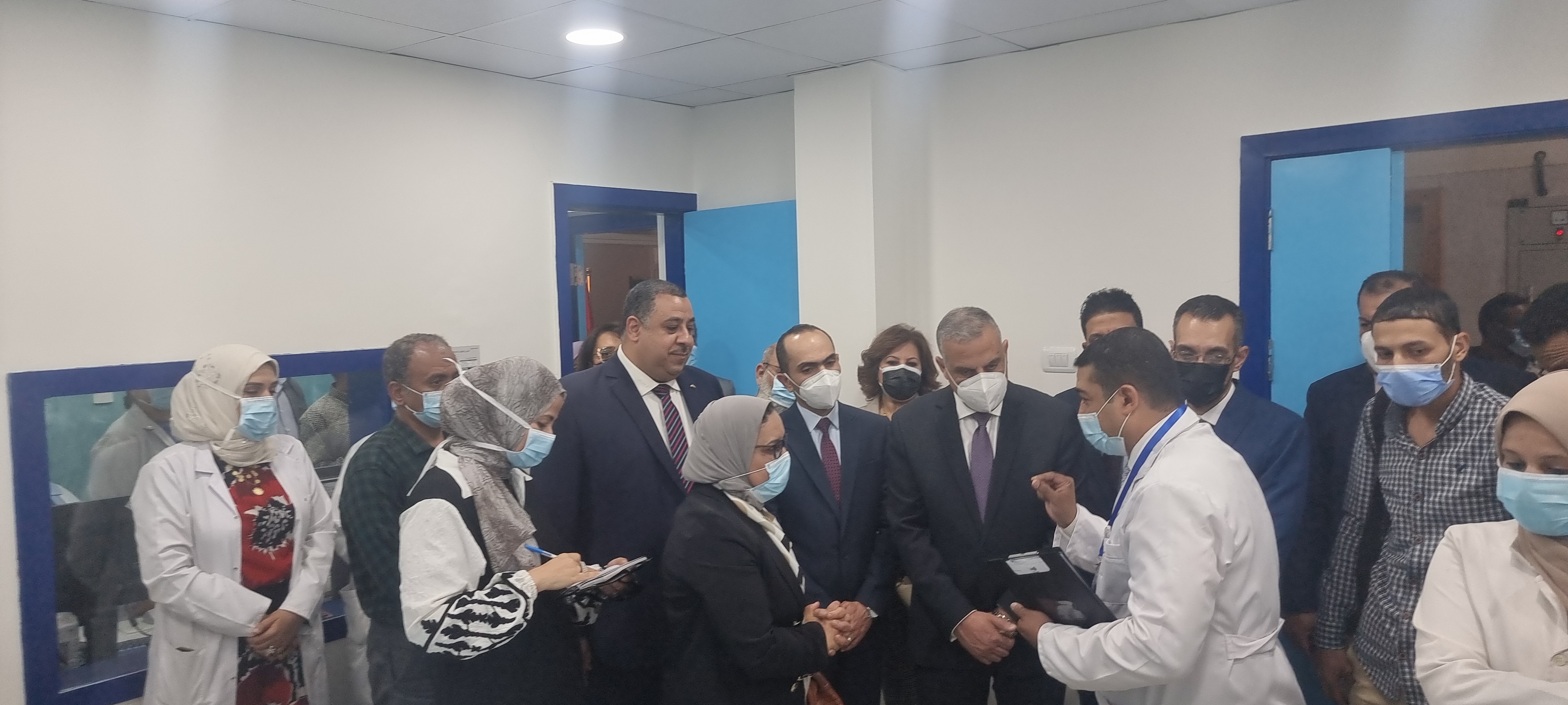 Le gouverneur de Sohag a inauguré une nouvelle unité de radiologie à l'hôpital Fever (5)