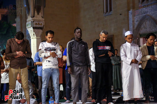 الصلاه خارج المسجد