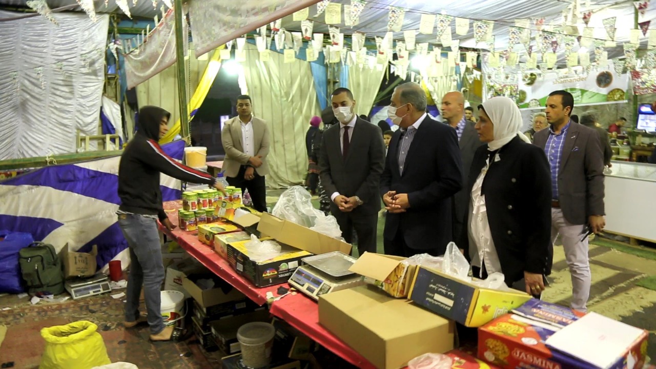 محافظ كفر الشيخ يتفقد معارض اهلا رمضان