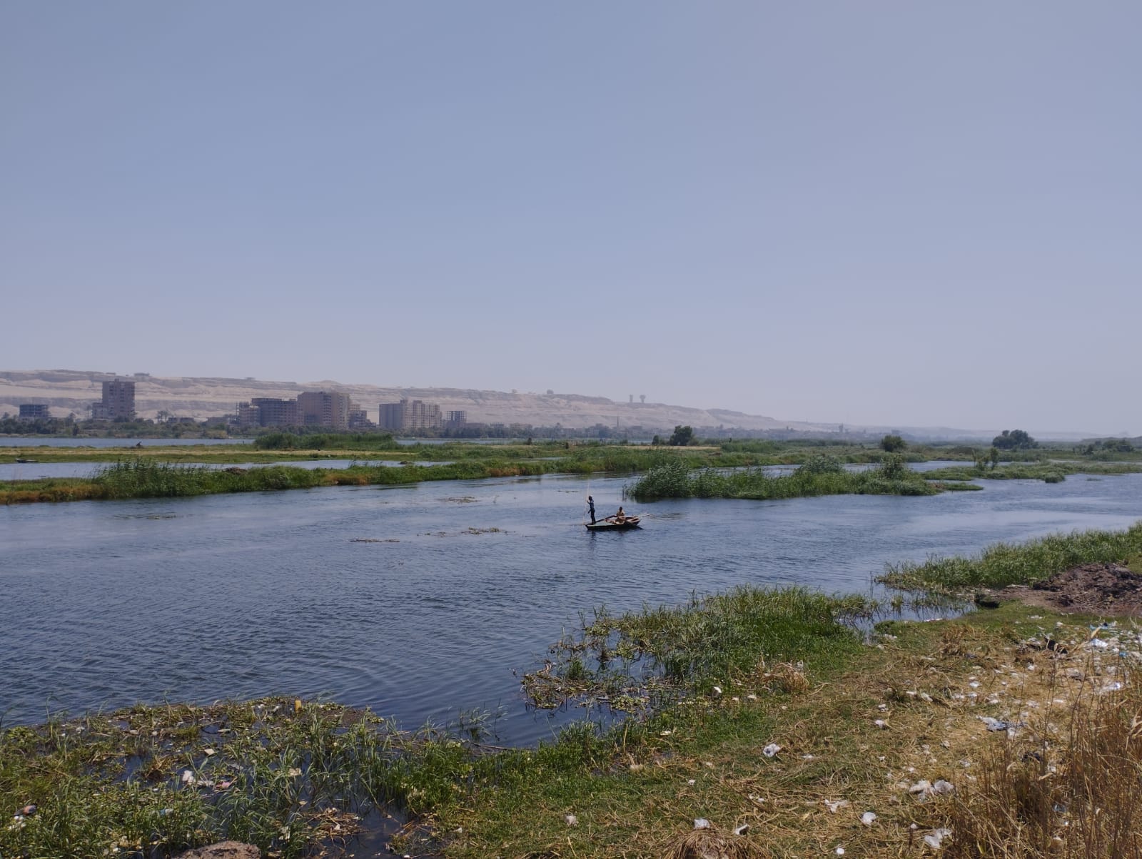  الصيادون ينطلقون بمراكب الصيد فى عرض النيل (1)