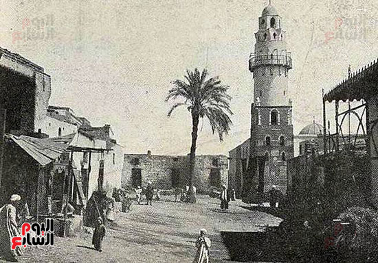 المسجد-سمى-قديماً-بالعمرى-تيمناً-بمسجد-عمرو-بن-العاص-بالقاهرة