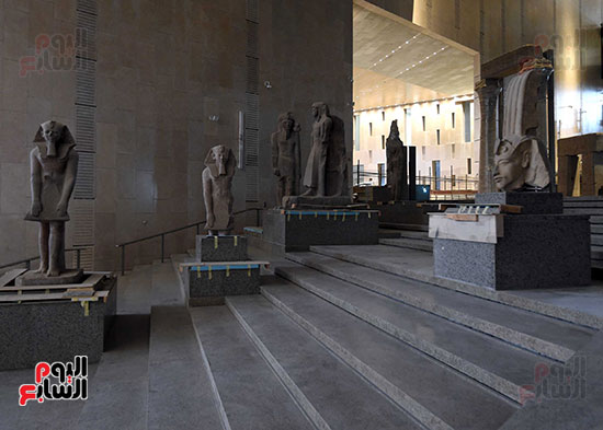 رئيس الوزراء يتفقد المتحف الكبير (17)