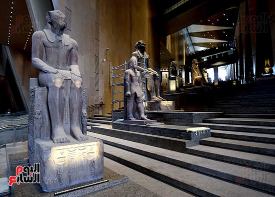 رئيس الوزراء يتفقد المتحف الكبير (20)