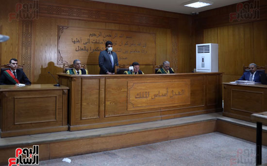 الحكم على محمود عزت  (4)