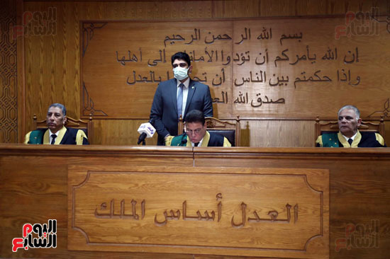 الحكم على محمود عزت  (6)