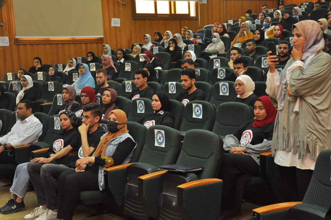 الحضور من طلاب كفر الشيخ