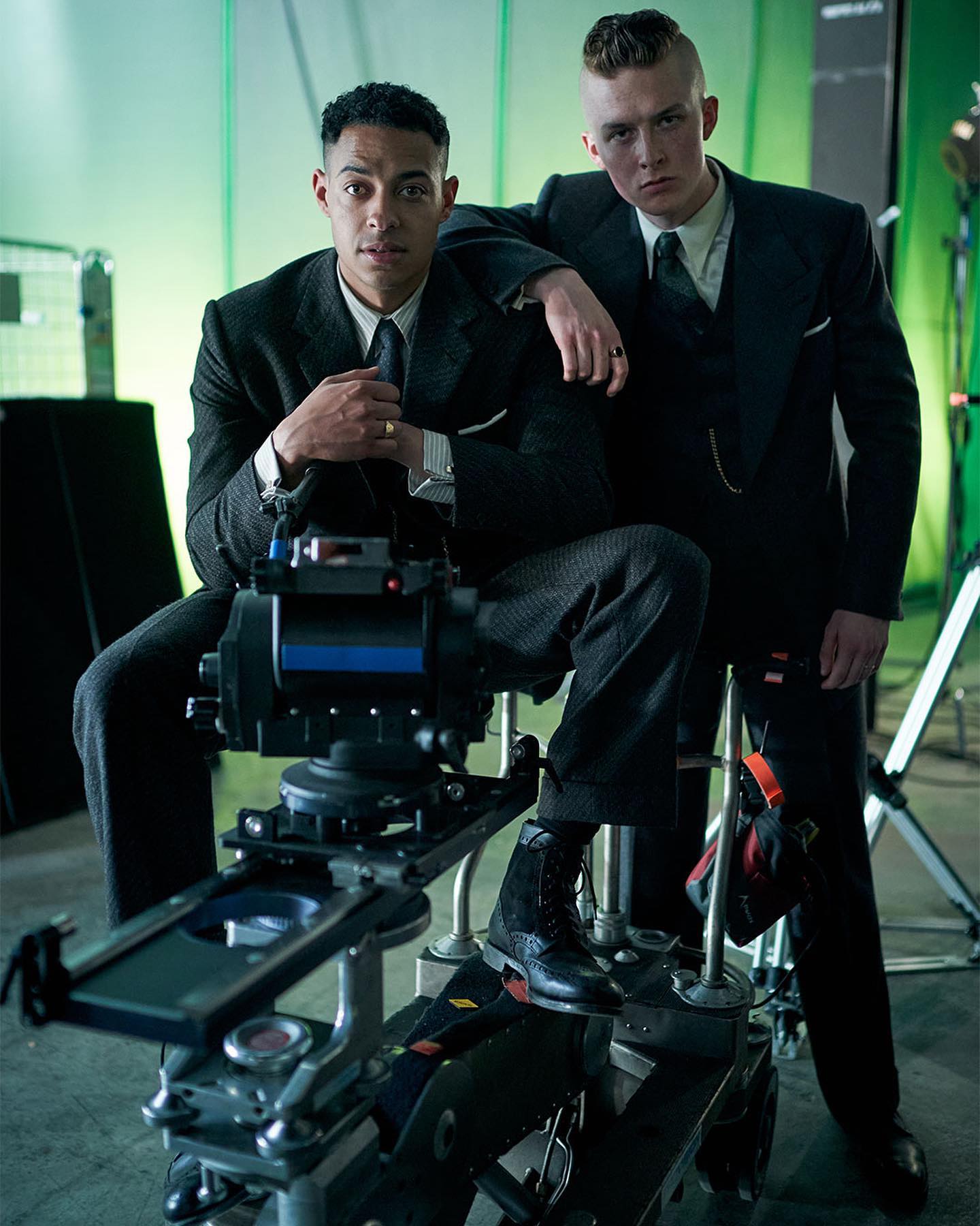 نجوم Peaky Blinders يودعون ستوديو التصوير