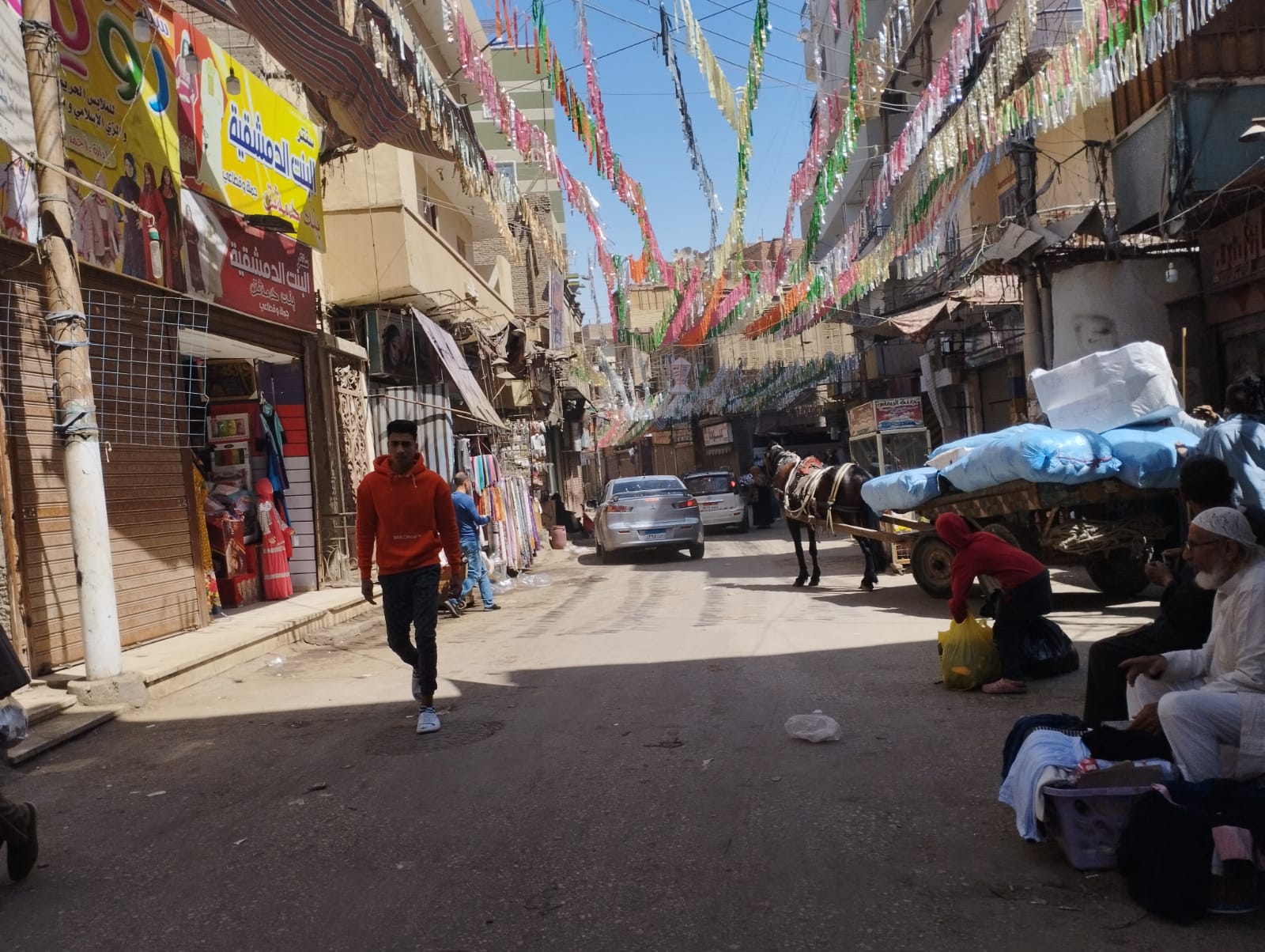  شوارع المنيا شكل تانى فى أول أيام الشهر الكريم (4)