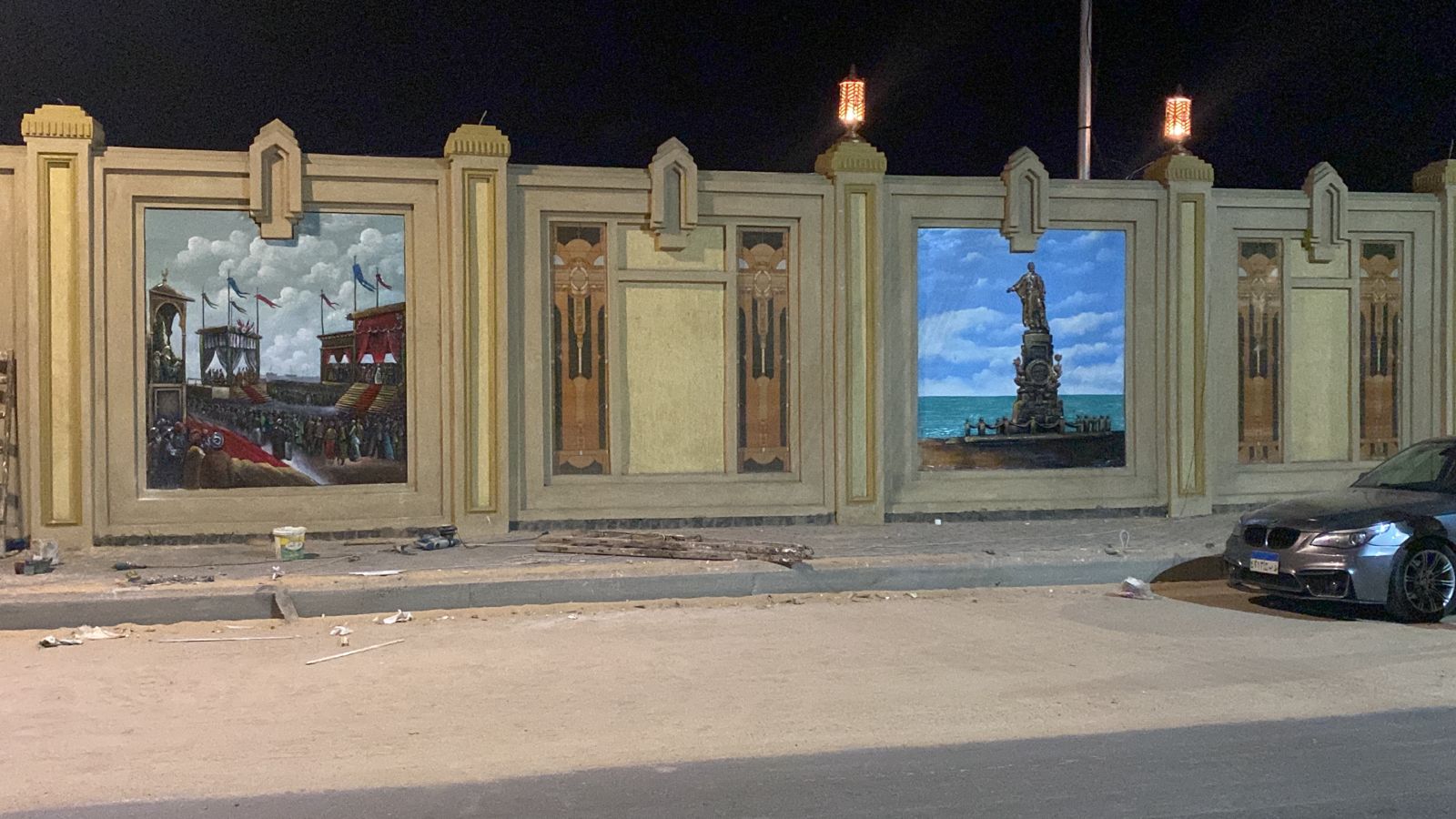 الرسم على الجداريات بمدخل بورسعيد
