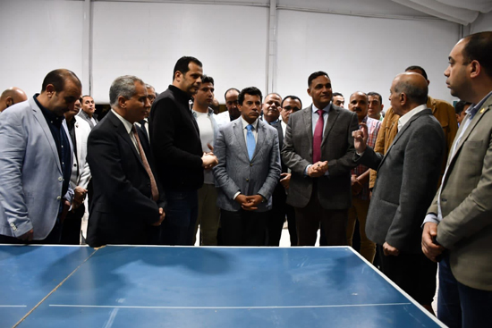 وزير الشباب والرياضة يتفقد نادى الحوار الرياضي في مستهل زيارته للدقهلية (2)