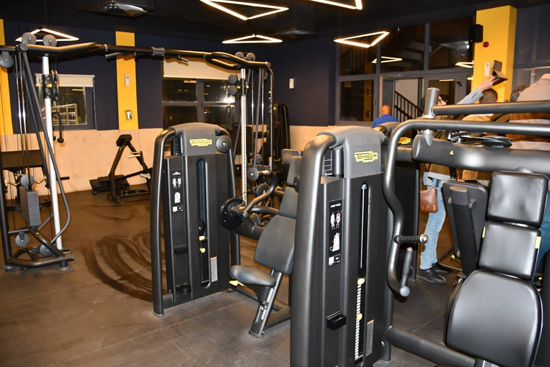 وزير الشباب والرياضة يتفقد نادى الحوار الرياضي في مستهل زيارته للدقهلية (5)