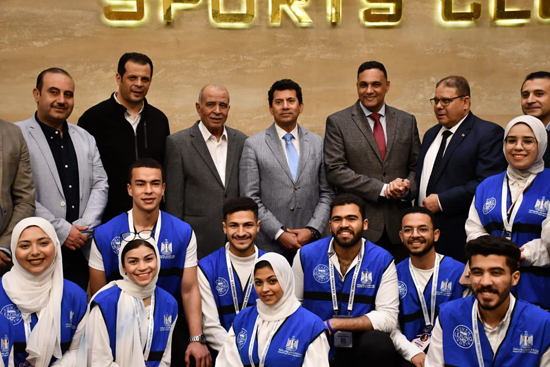 وزير الشباب والرياضة يتفقد نادى الحوار الرياضي في مستهل زيارته للدقهلية (7)