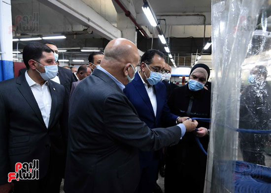 زيارة رئيس الوزراء للمصانع العاشر من رمضان (3)