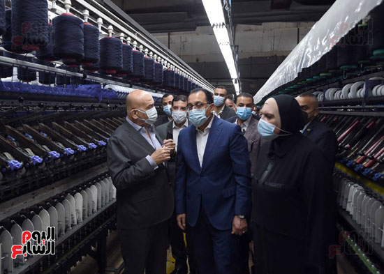 زيارة رئيس الوزراء للمصانع العاشر من رمضان (6)