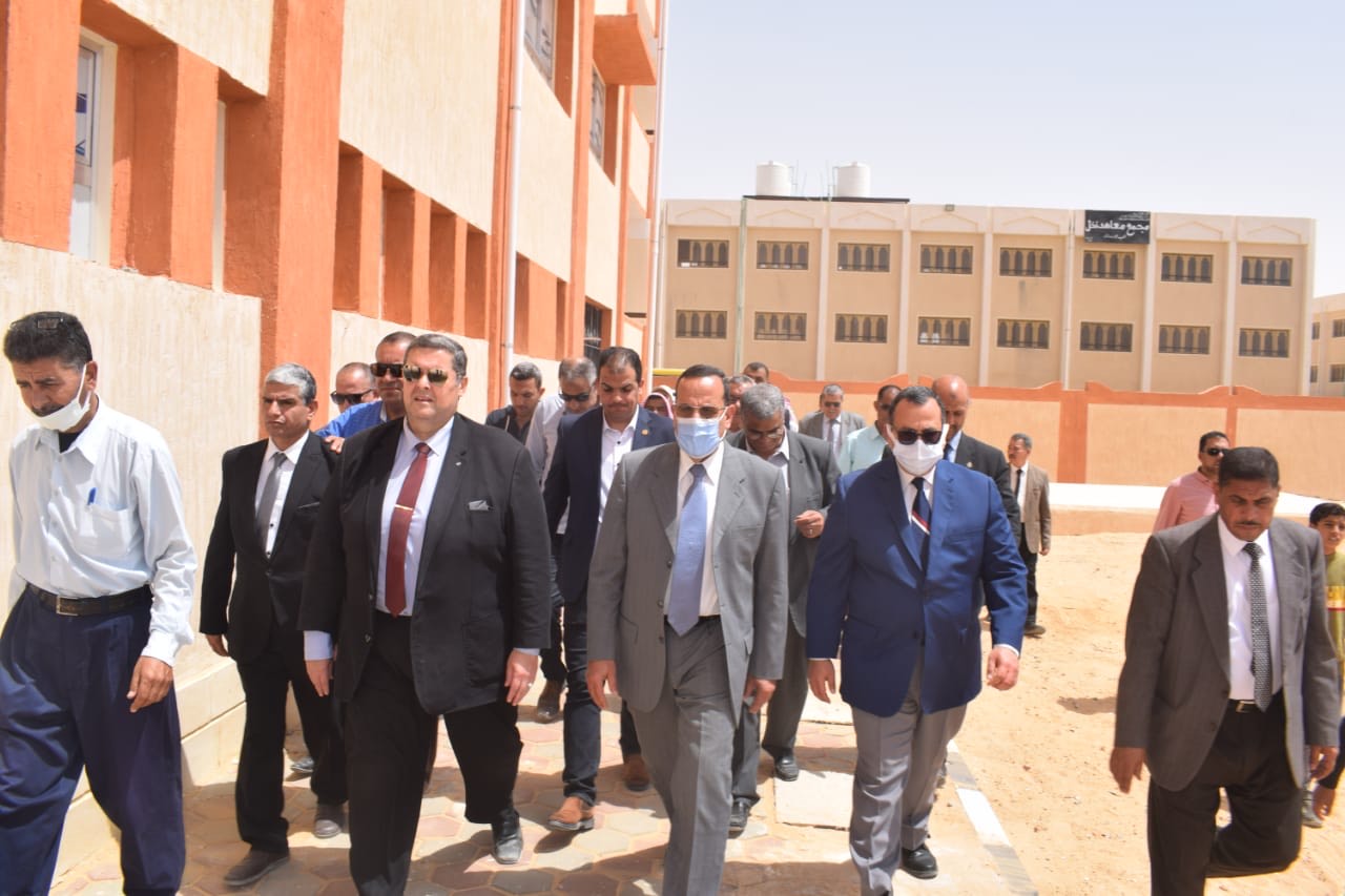 محافظ شمال سيناء يفتتح التجمعات التنموية الجديدة بوسط سيناء (3)