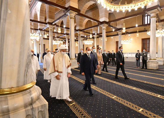 الرئيس السيسى يفتتح مسجد سيدنا الحسين بعد تجديده (1)