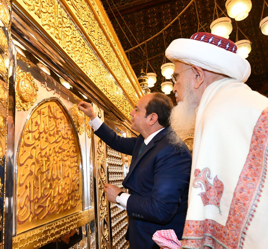 الرئيس السيسى يفتتح مسجد سيدنا الحسين بعد تجديده (5)