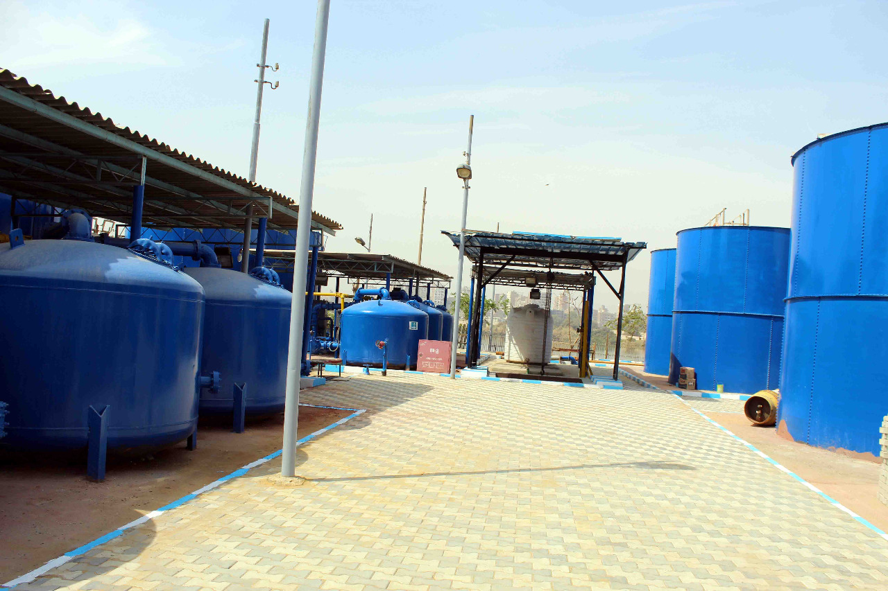 طوارئ بمياه سوهاج لتأمين وصول مياه الشرب للمواطنين خلال عيد الفطر المبارك (5)