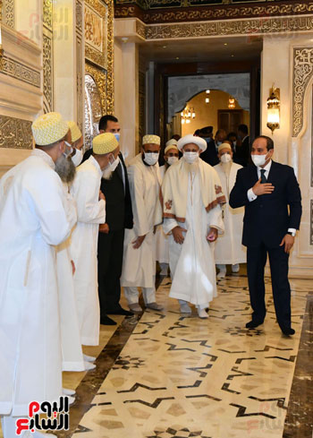 الرئيس السيسي يفتتح مسجد الحسين بعد التطوير (3)