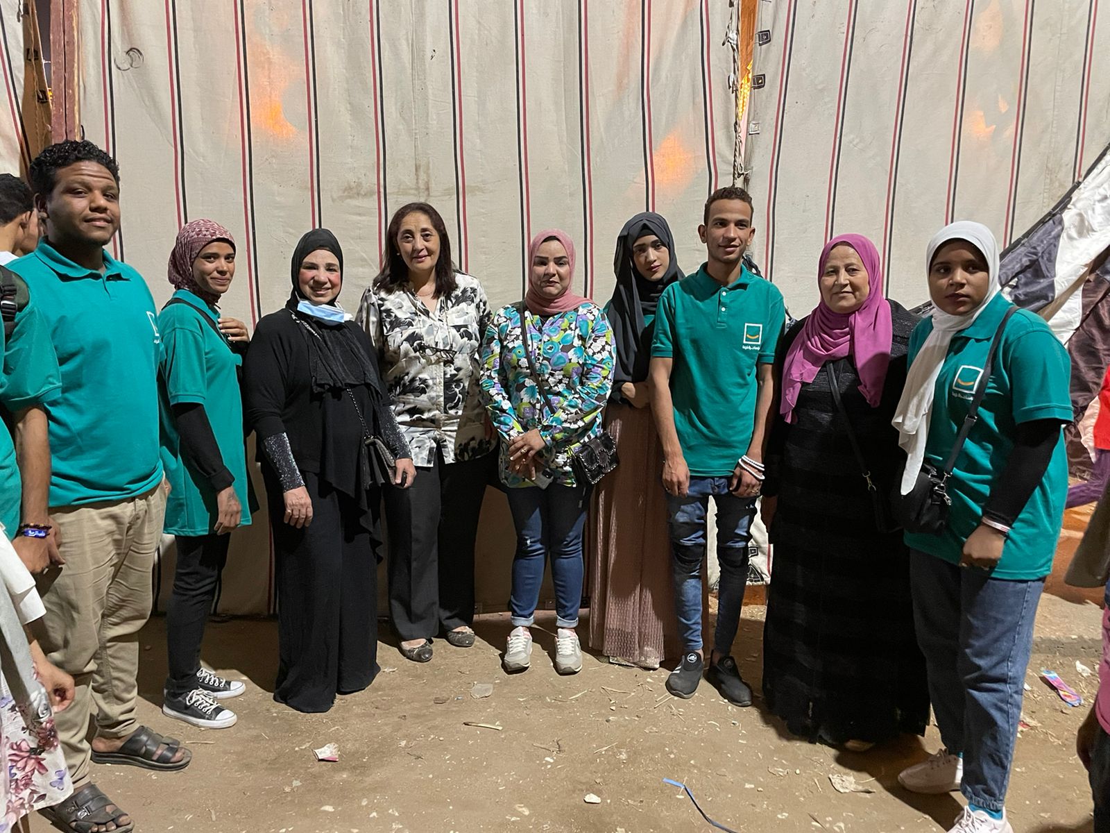 فرع القومى للمرأة يختتم فعاليات بأمسية رمضانية بقرية الرزيقات بحرى (5)