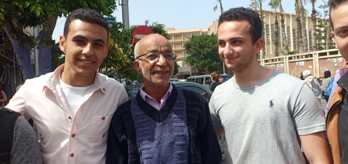 عم أحمد أكبر طالب فى كلية حقوق الإسكندرية (5)
