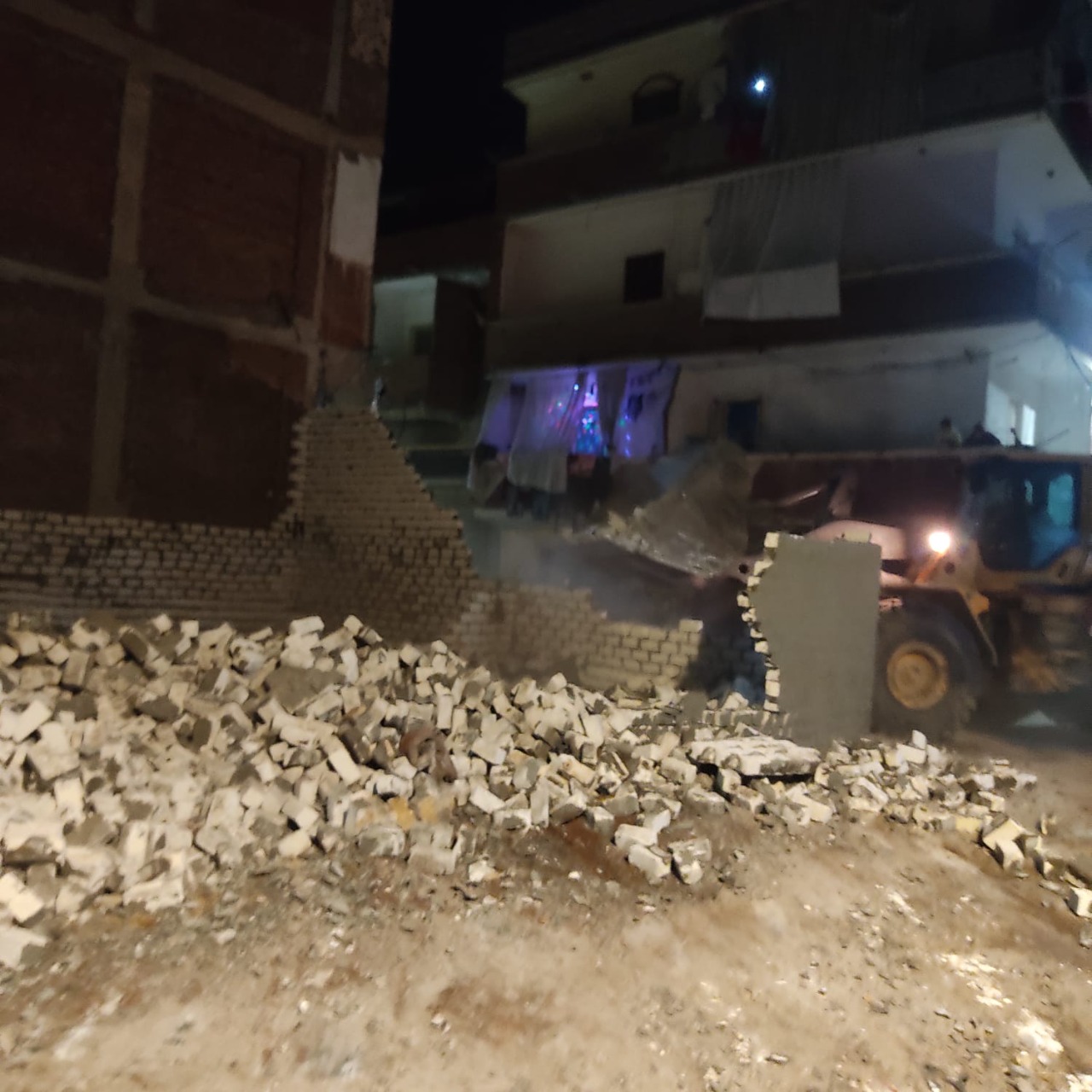 إيقاف أعمال البناء المخالف بنطاق أحياء الإسكندرية (2)