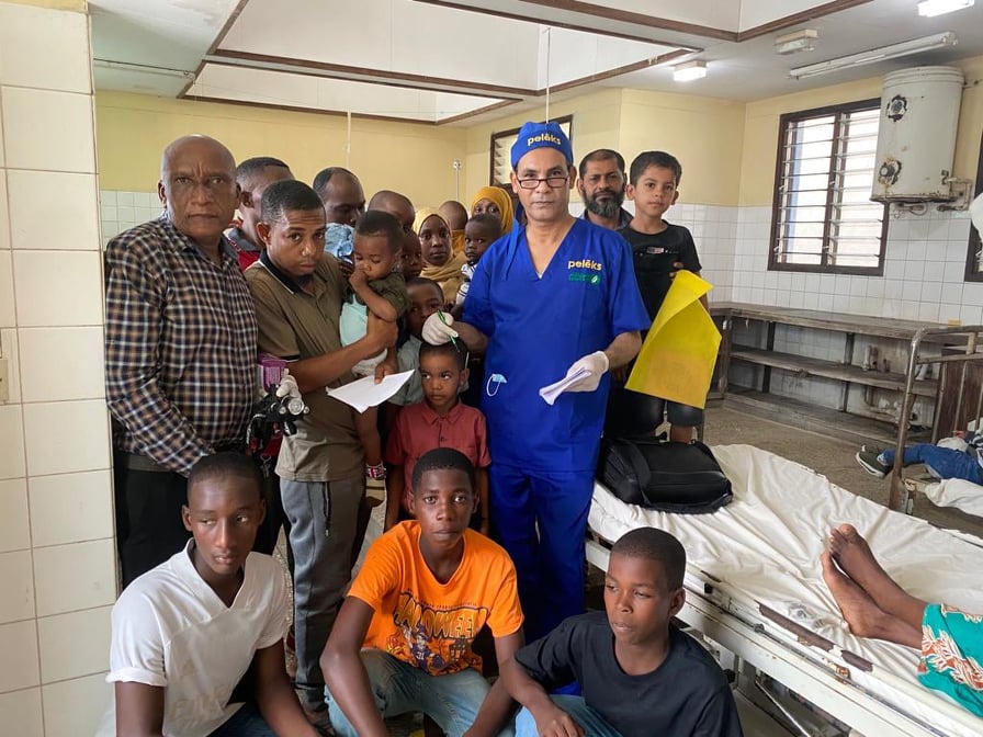 القافلة الطبية لجامعة أسوان بدولة تنزانيا (1)