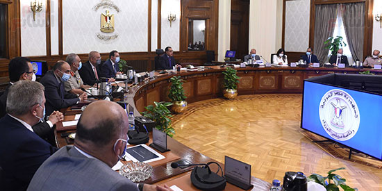 رئيس الوزراء يتابع الموقف التنفيذى لأعمال المرحلة الأولى من حياة كريمة (1)