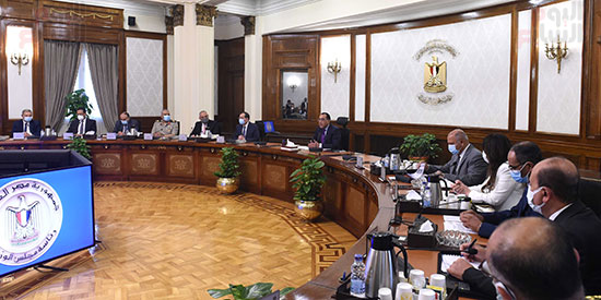 رئيس الوزراء يتابع الموقف التنفيذى لأعمال المرحلة الأولى من حياة كريمة (3)