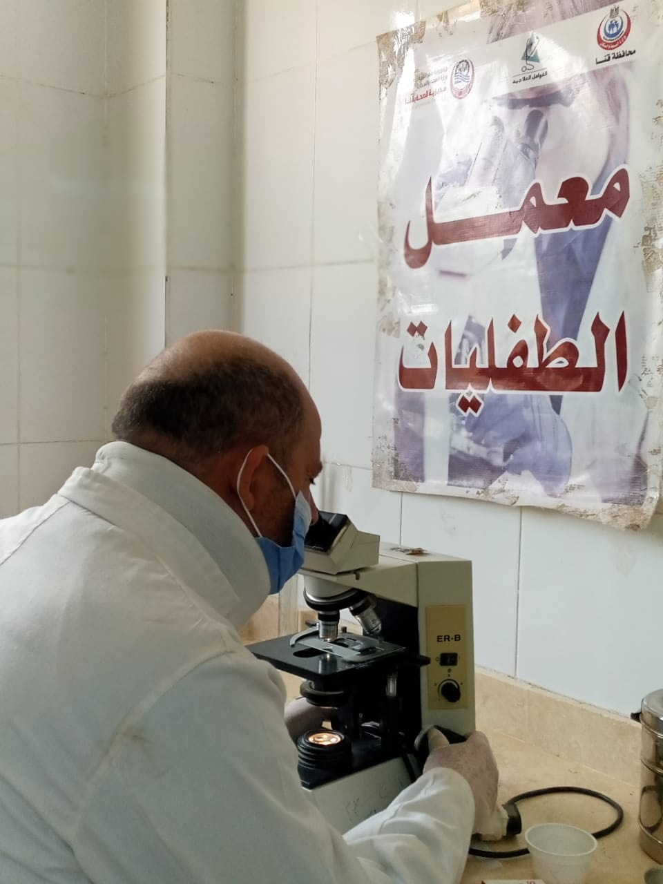 قافلة طبية مجانية بقرية الحاج سلام (14)