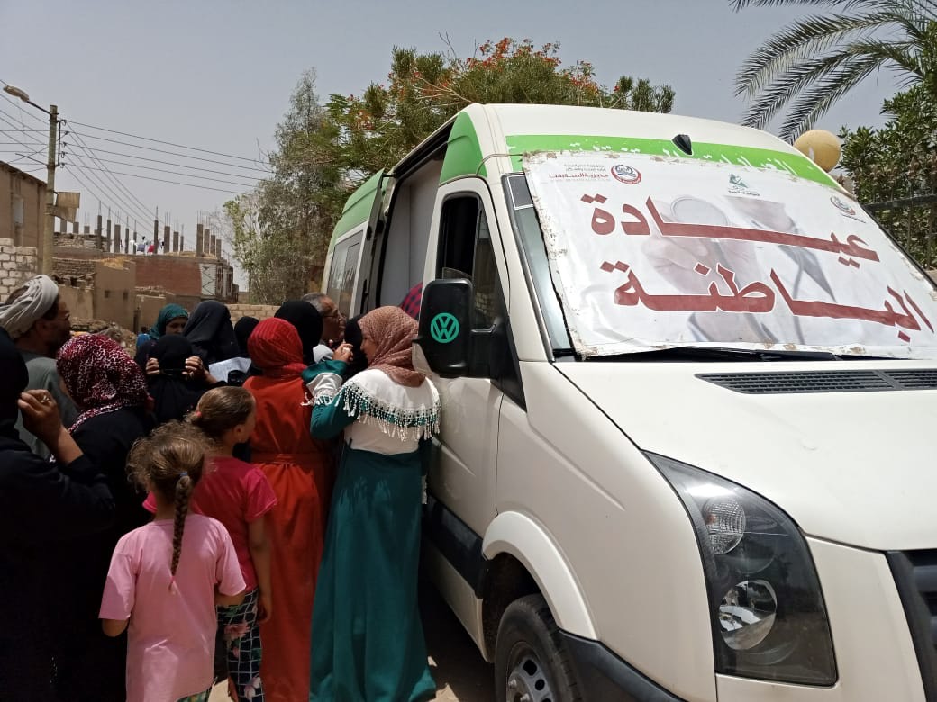 قافلة طبية مجانية بقرية الحاج سلام (3)