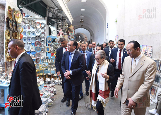 جولة رئيس الوزراء التفقدية بشارع الزيتونة (1)