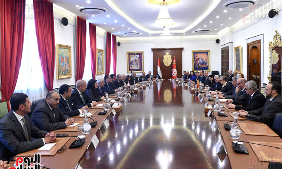 جانب من الاجتماع (2)