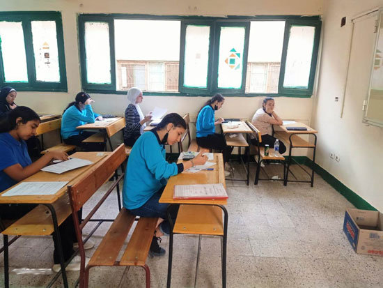 الصف الأول الثانوى (8)