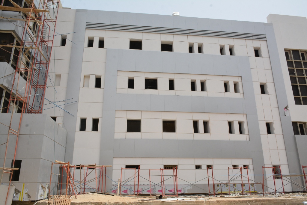 أعمال تطوير مستشفى ساقلته بسوهاج (1)