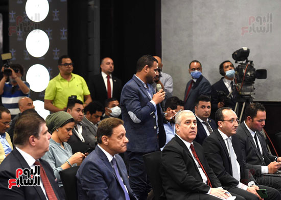 المؤتمر الصحفي العالمى، الذى عقدته الحكومة المصرية لإعلان رؤية الدولة فى التعامل مع الأزمة الاقتصادية العالمية (6)