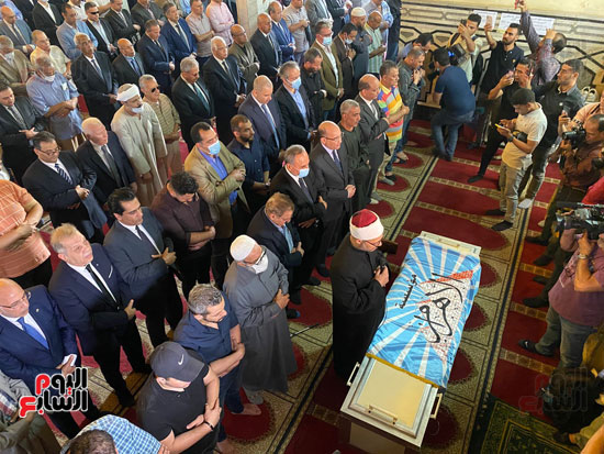 تشييع جنازة الكاتب الصحفى صلاح منتصر (18)