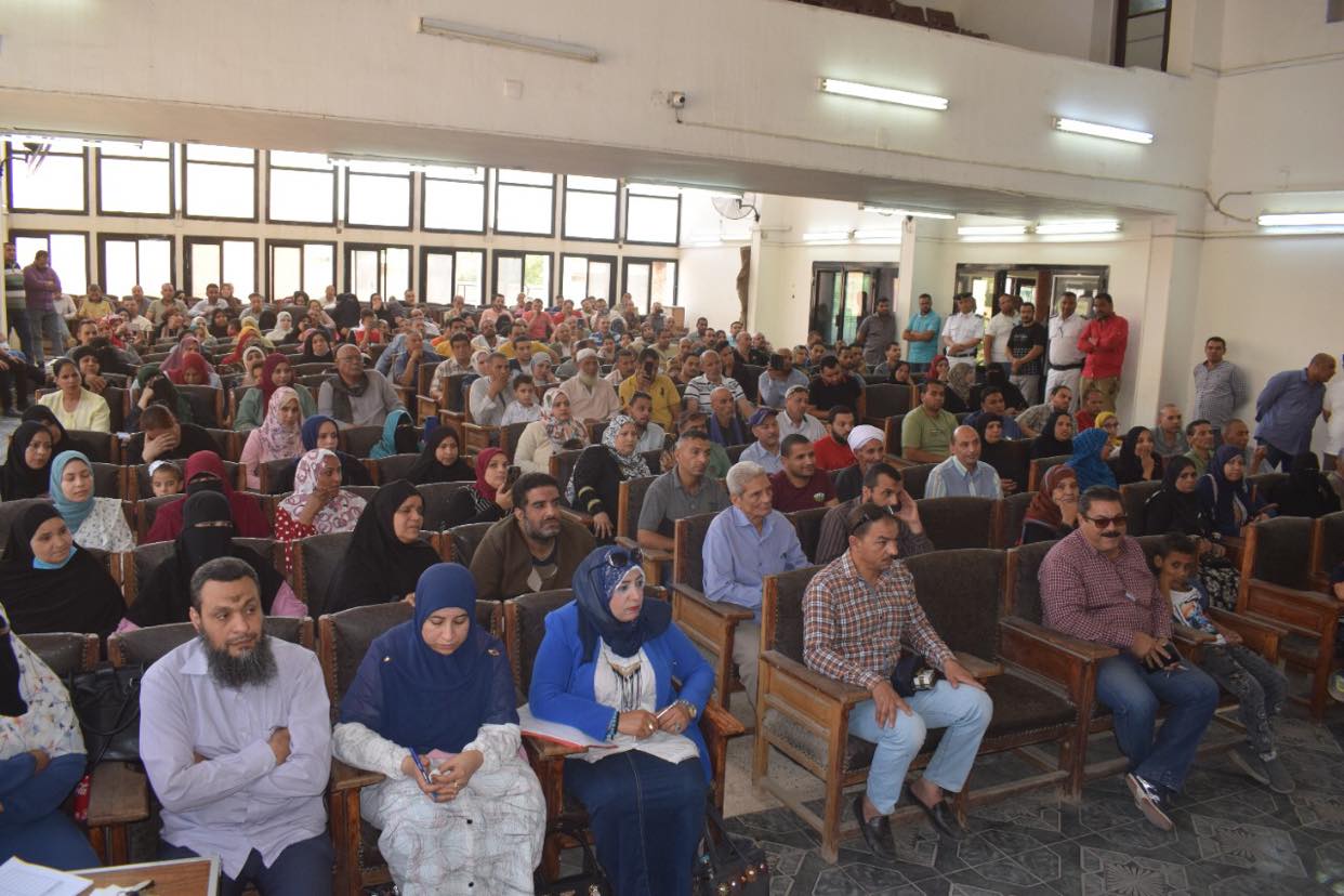 مراسم القرعة العلنية لتوزيع 139 وحدة سكنية بمركز أبوقرقاص (4)