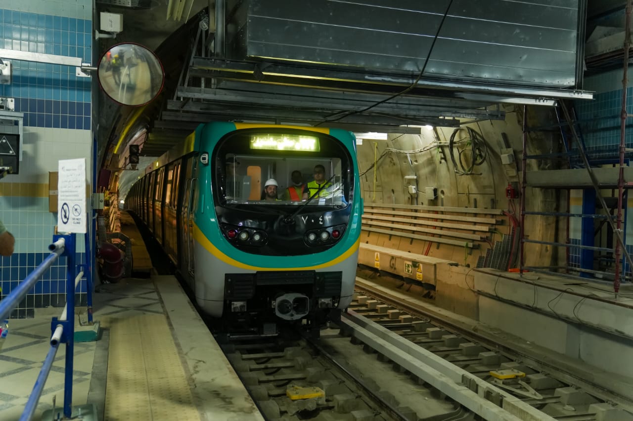 أول تجربة لتسيير قطار مترو بدون ركاب من محطة ناصر للكيت كات