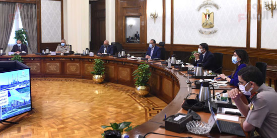 رئيس الوزراء يتابع الموقف التنفيذي لمشروعات العاصمة الإدارية الجديدة  (4)